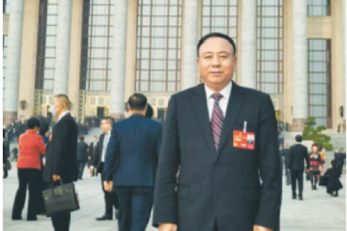 全國人大代表、九洲集團(tuán)董事長李寅：提高微電網(wǎng)利用率 推動能源結(jié)構(gòu)轉(zhuǎn)型